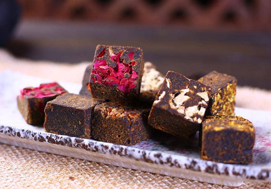 Gourmet Brown Sugar Cubes with flowers & fruit